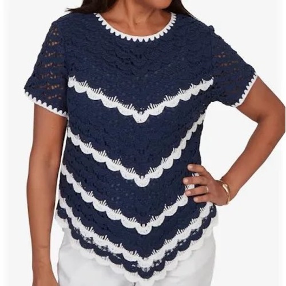 Alfred Dunner Crochet Knit Top Navy Blue White Short Sleeve Grandma Core NWT M